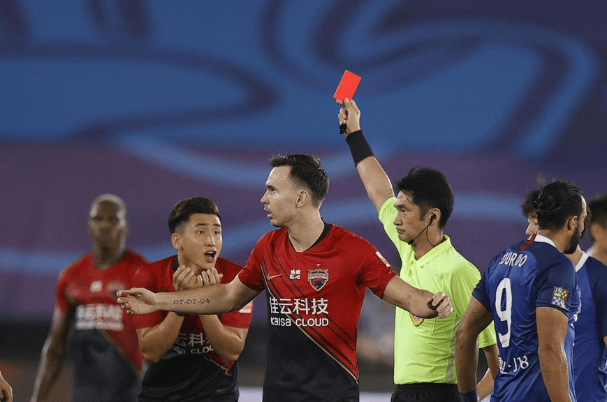 九游体育-国安张稀哲红牌